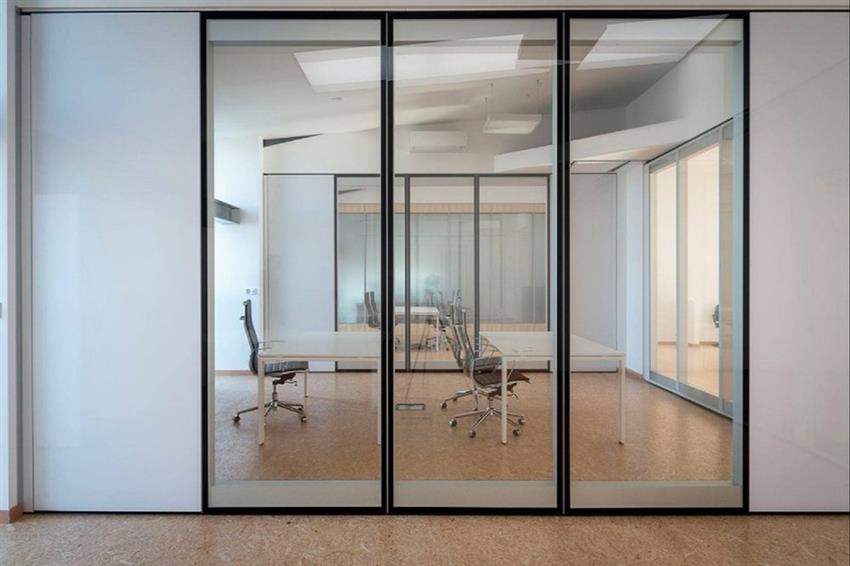 sliding-glass-partition